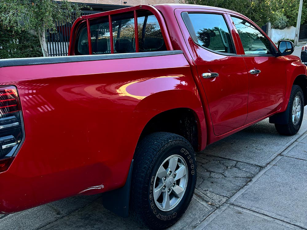 Mitsubishi L200 Katana Año 2021  - 77.300 Km