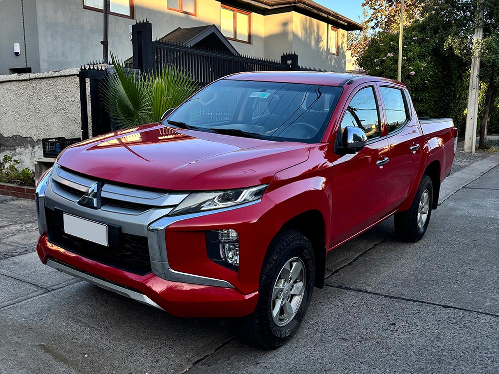 Mitsubishi L200 Katana Año 2021  - 77.300 Km