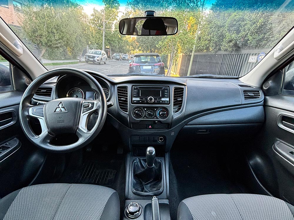 Mitsubishi L200 Katana Año 2021  - 77.300 Km