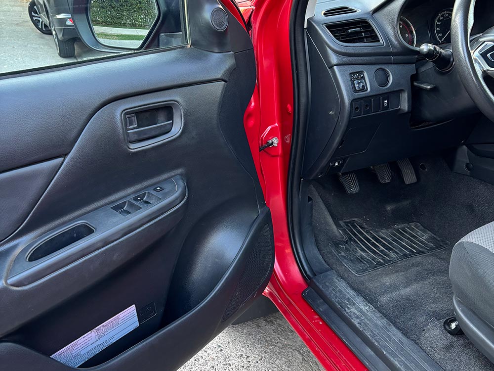 Mitsubishi L200 Katana Año 2021  - 77.300 Km